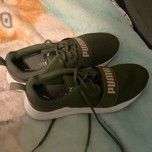 Army green pumas, size 11
